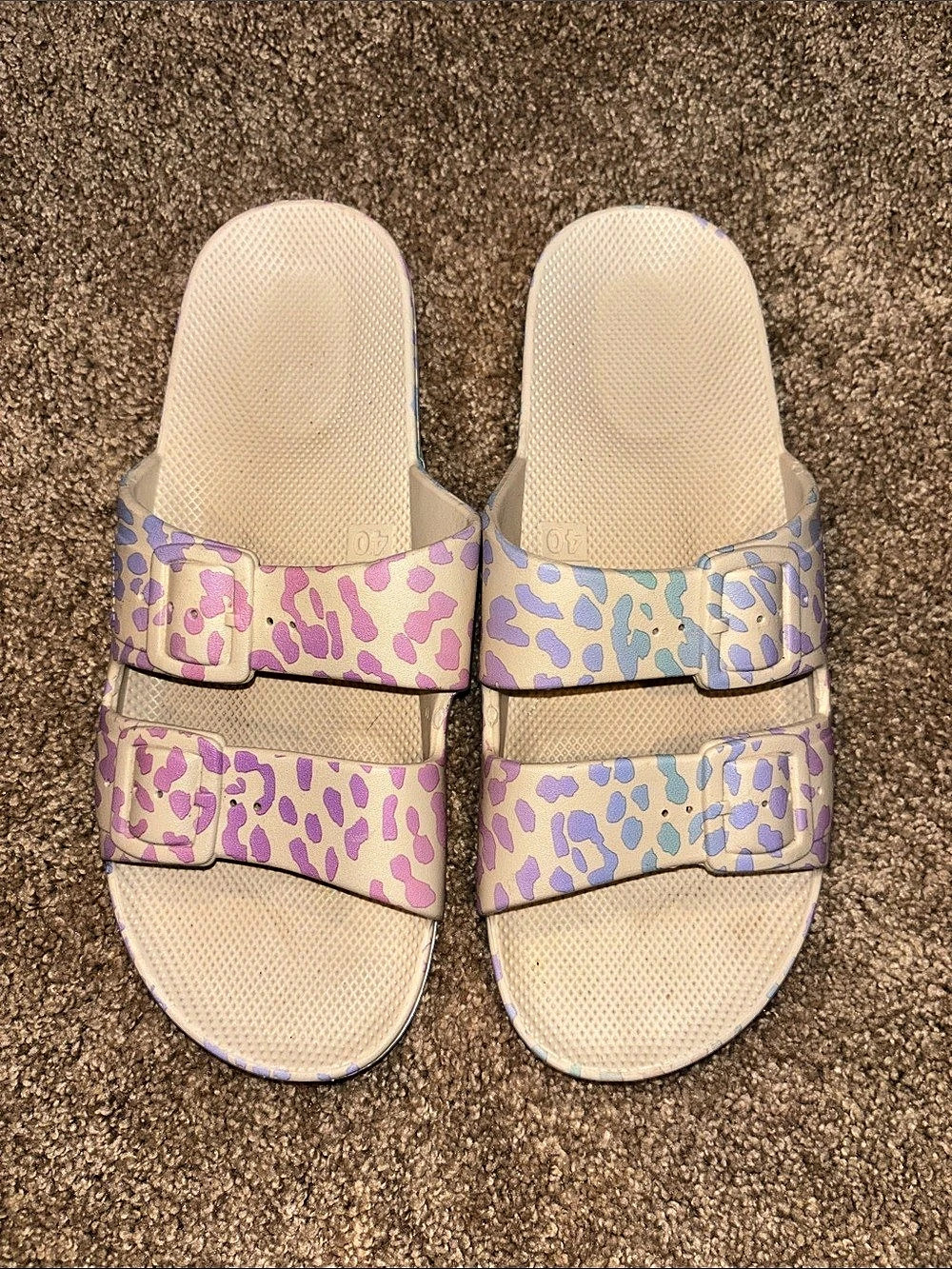 Freedom Moses Felina Lavender Purple Leopard Print Slides Size 39/40 US 8/9